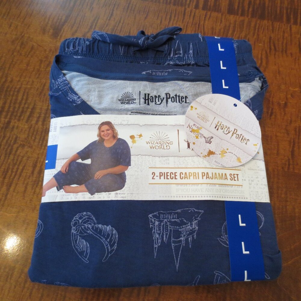 Harry Potter Pajamas NWT Size Large